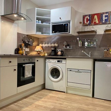 Fantastic Ground Floor Apartment Opposite Thermes Bagnères-de-Luchon Buitenkant foto
