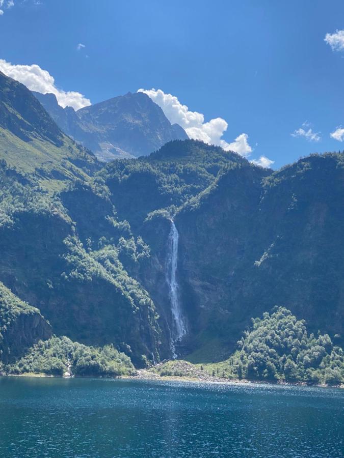 Fantastic Ground Floor Apartment Opposite Thermes Bagnères-de-Luchon Buitenkant foto