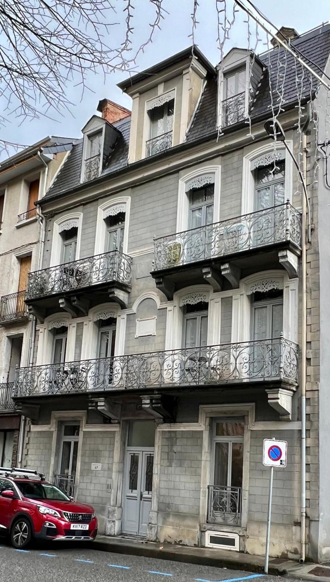 Fantastic Ground Floor Apartment Opposite Thermes Bagnères-de-Luchon Buitenkant foto